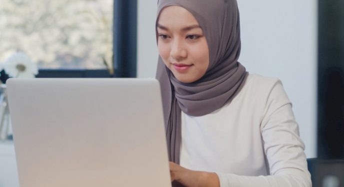 5 Cara Kuat Puasa Saat Bekerja