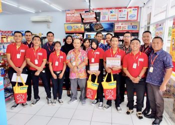 Gaji Karyawan di Alfamart: Selalu Berbunga-Bunga di Kantong!