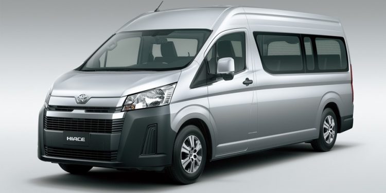 Kelebihan Toyota Hiace untuk Perjalanan Jauh Bersama Keluarga Anda
