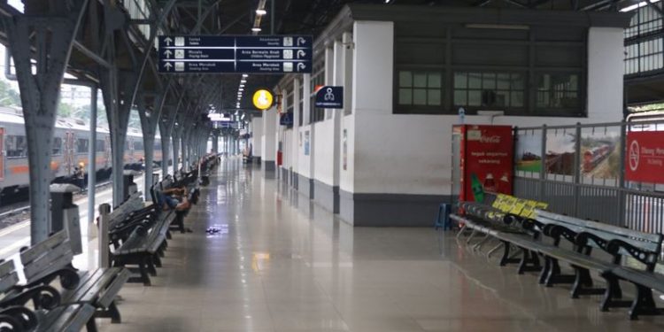 informasi stasiun kereta api