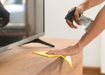 Cara Efektif Membersihkan Furniture Kayu di Rumah