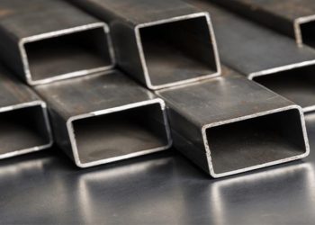 Distributor Besi Hollow: Pilihan Tepat untuk Kebutuhan Material Konstruksi Modern