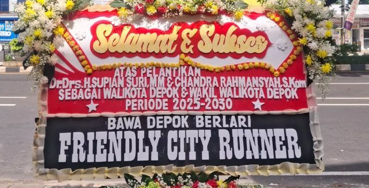 Karangan Bunga Virtual: Pesan Online, Bunga Tiba