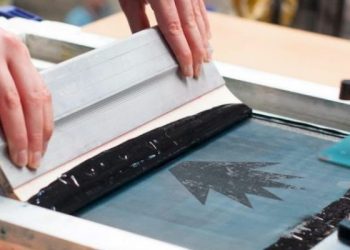 Perbedaan sablon rubber dan plastisol