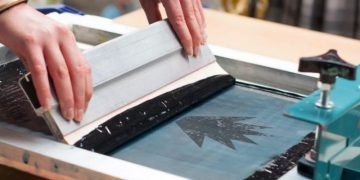 Perbedaan sablon rubber dan plastisol