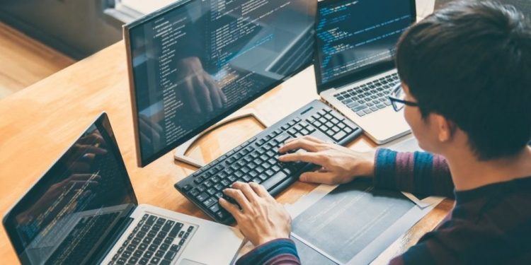 Alasan Mengejutkan Kenapa Refactoring Jarang Diprioritaskan di Dunia Nyata